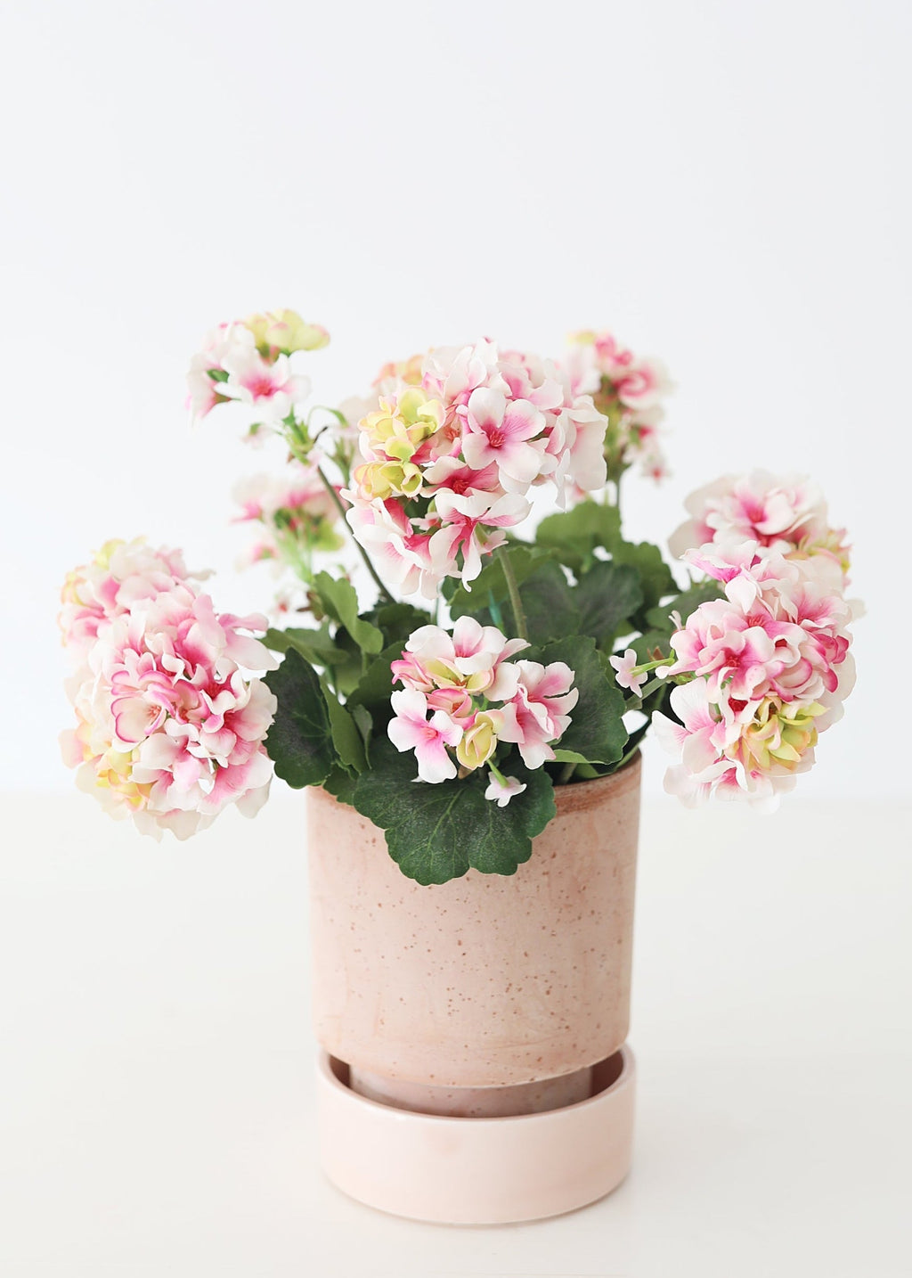 Fake Indoor/Outdoor Pink Geranium Water Resistant Bush - 24"
