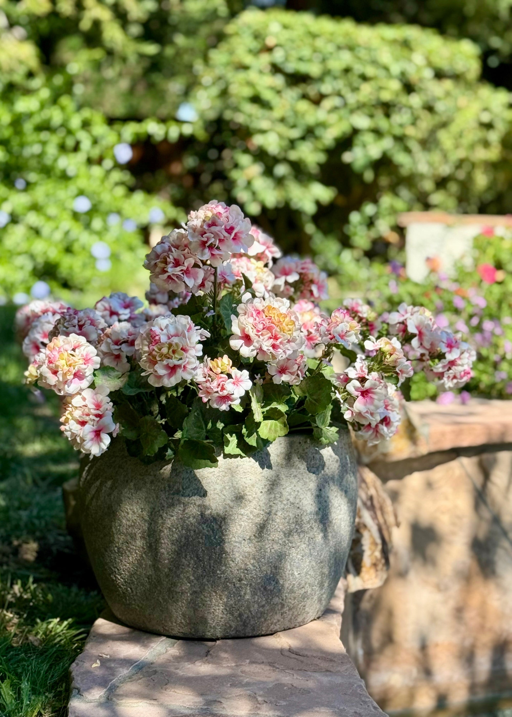 Fake Indoor/Outdoor Pink Geranium Water Resistant Bush - 24"