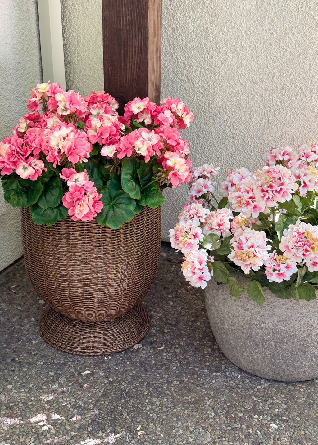 Fake Geranium Indoor/Outdoor Water Resistant Bush in Pink - 19"