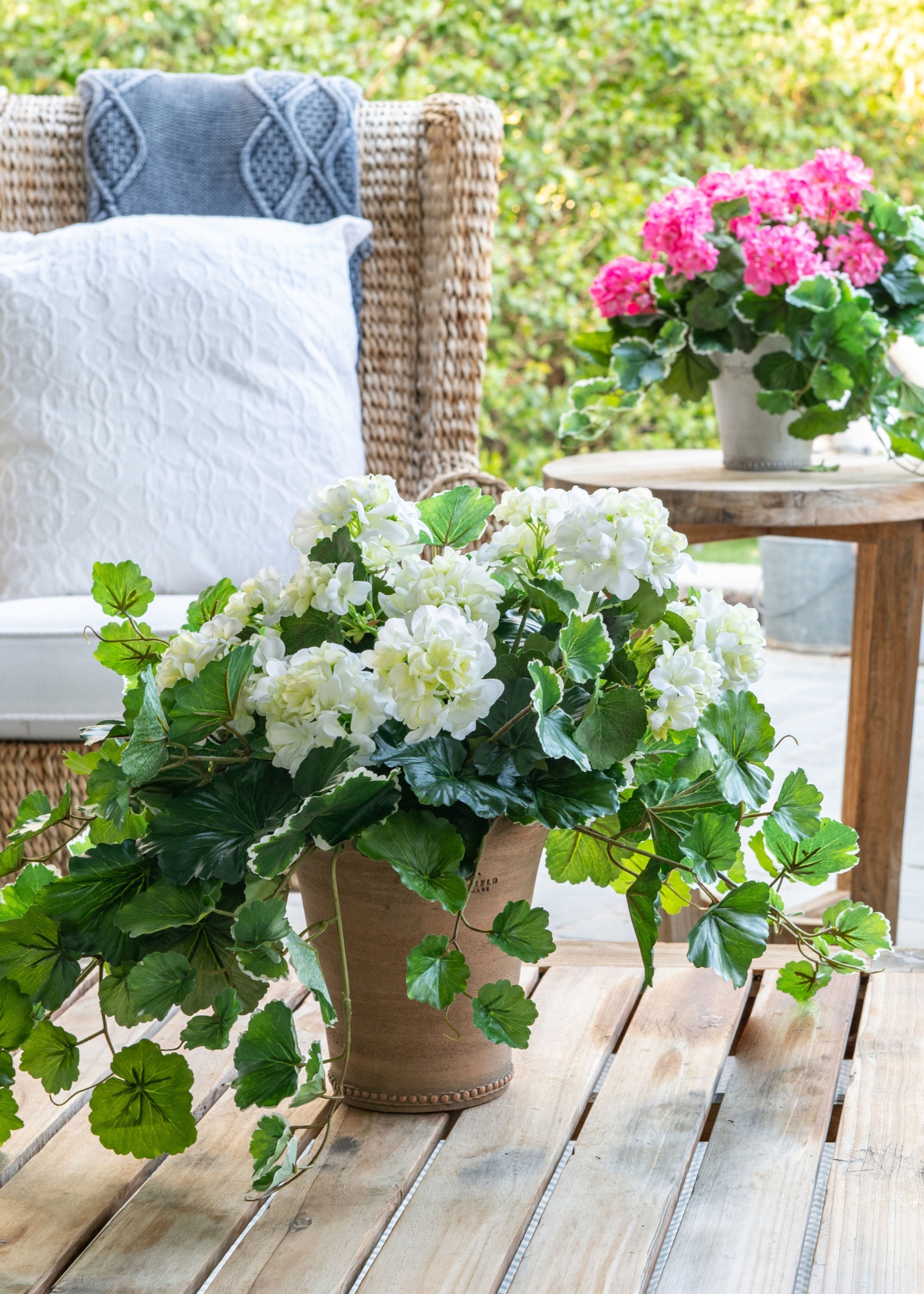 Outdoor Artificial Flowers | Water Resistant Outdoor Geranium Bush - 18"