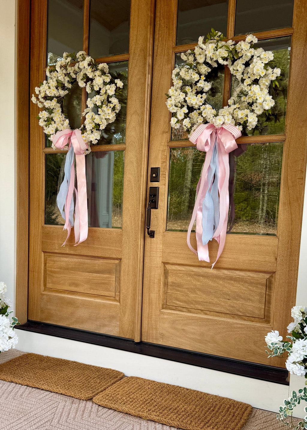 Fake Cherry Blossom Wreath in White - 24"