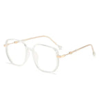 Protea Vision - Chic pocket specs clear vision for every degree.