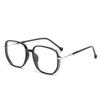 Protea Vision - Chic pocket specs clear vision for every degree.