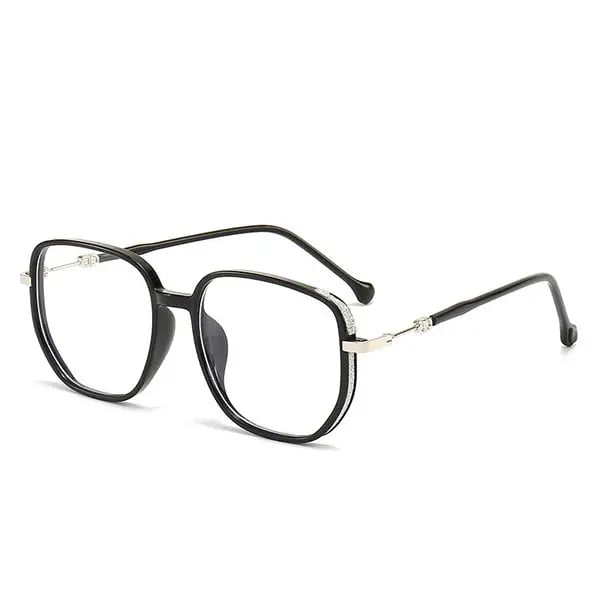 Protea Vision - Chic pocket specs clear vision for every degree.